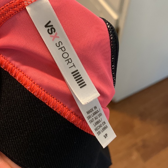 Victoria’s Secret‎ Sport small zebra sports bra - Picture 3 of 3